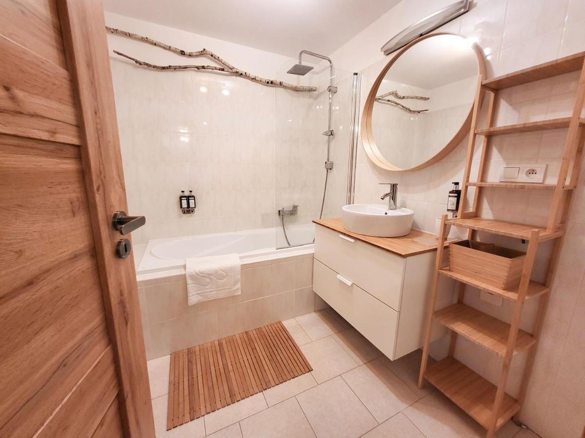 Na Svahu, Krkonose Apartment Zacler